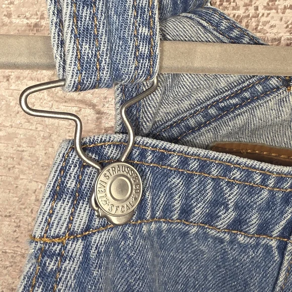 Levi's Women's Vintage Blue Denim Overalls - Picture 5 of 12